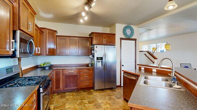 20240826Tower_PostFalls_MP_Living106v000