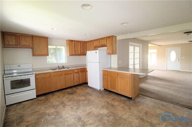 700 Davis St, Findlay, OH 45840 - photo 3