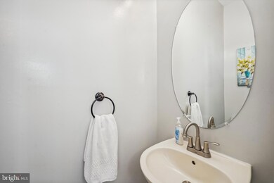 22018 Box Car Square, Sterling, VA 20166 - photo 6