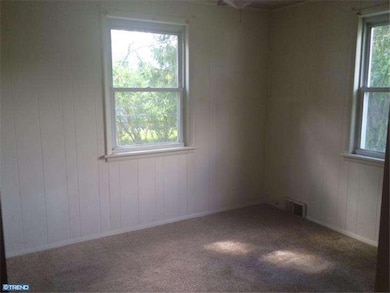 555 S Cape May Ave, Egg Harbor City, NJ 08215 - photo 5