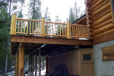 Back Deck, area to the right under the deck is sto
