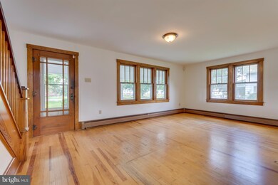 10045 Winchester Ave, Bunker Hill, WV 25413 - photo 2