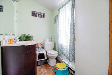 9 Fenner St, Cranston, RI 02910 - photo 3