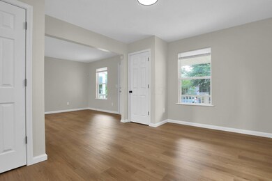 7-web-or-mls-1352-n-6th-st