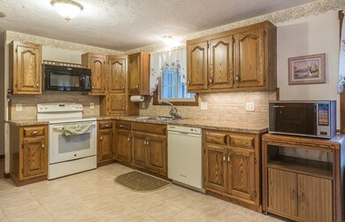 107 Rocky Meadow St, Middleboro, MA 02346 - photo 7