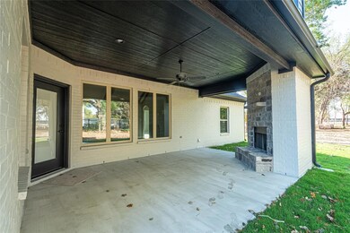 212 Clayton Crossing, Springtown, TX 76082 - photo 7