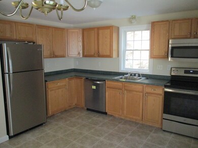 19 Valleyview Ct, Fitchburg, MA 01420 - photo 5