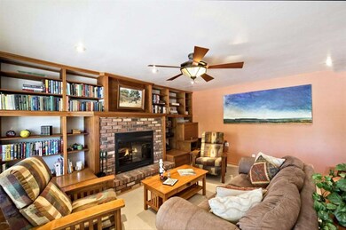 005_Living Room