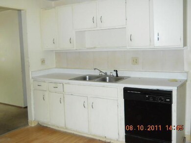 2150 Hampstead Dr, Columbus, OH 43229 - photo 4