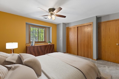 823 Quinlan Dr unit H, Pewaukee, WI 53072 - photo 4