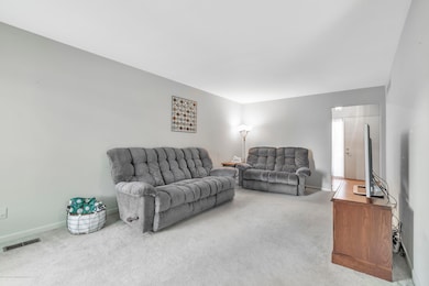 6019-Montevideo-Unit-B-Lansing-MI-window