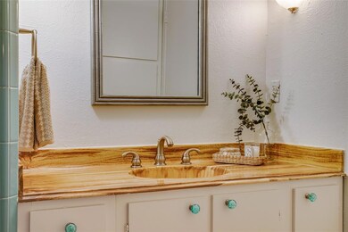 6018 E Mockingbird Ln, Dallas, TX 75206 - photo 5