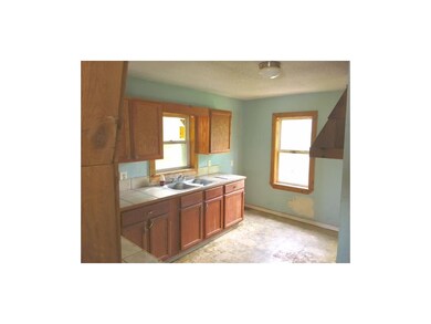 7106 Indiana Ave, Kansas City, MO 64132 - photo 6