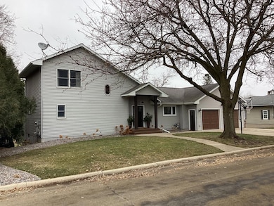 210 North Ln, Albert Lea, MN 56007 - photo 2