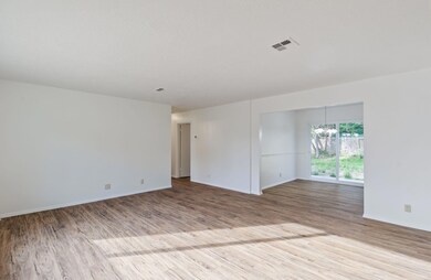 7-web-or-mls-1320-se-elm-ln