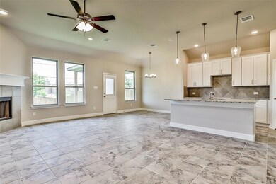 704 Hackamore St, White Settlement, TX 76108 - photo 5