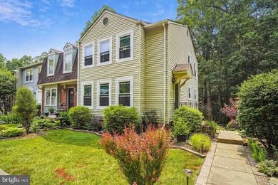 11501 Summer Oak Dr, Germantown, MD 20874 - photo 2