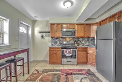06-KITCHEN