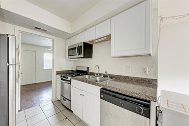 1010 W 23rd St unit 5, Austin, TX 78705 - photo 5
