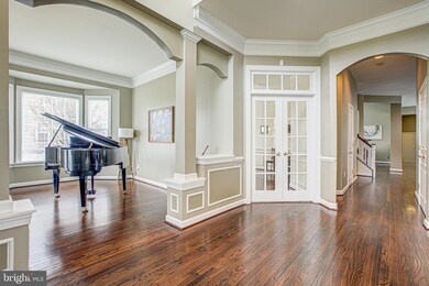 9229 Haines Dr, Lorton, VA 22079 - photo 3