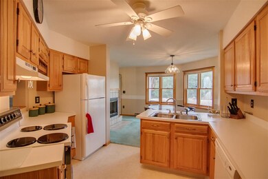 20 Crossing Dr unit 101, Woodstock, NH 03262 - photo 2