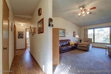 Entry to LR, hallway to bedrooms,