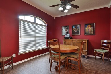 3830 Clover Dr, Alvin, TX 77511 - photo 5