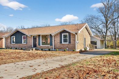 267 Southburn Dr, Hendersonville, TN 37075 - photo 2