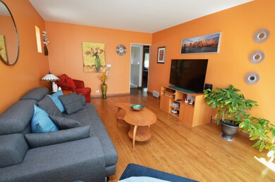 1824 Gardner Rd, Westchester, IL 60154 - photo 4