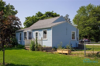 503 W 6th St, Genoa, OH 43430 - photo 5