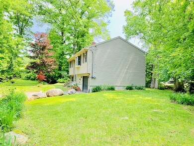 5 Kenneway Ln, Webster, MA 01570 - photo 3