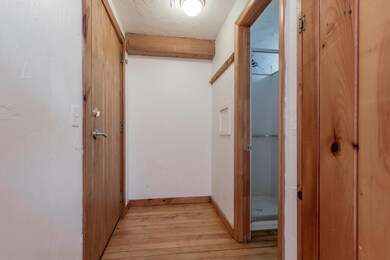 Unit Entryway