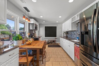 402 Carmen Ave, Jacksonville, NC 28540 - photo 6