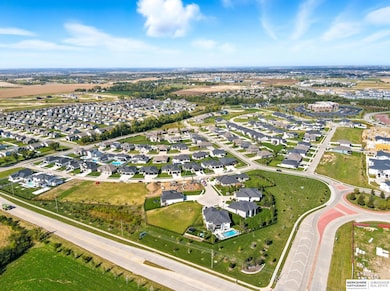 6707 S 207 Ave, Omaha, NE 68022 - photo 2