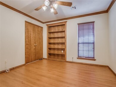 613 Loyd Ln, Moore, OK 73160 - photo 4