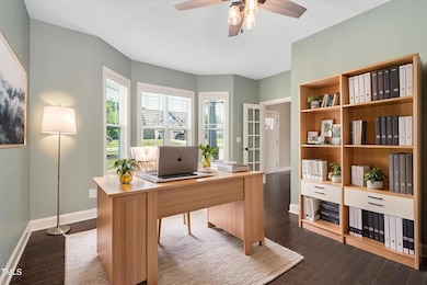 7 - Home Office - Scandinavian - 47 (1)