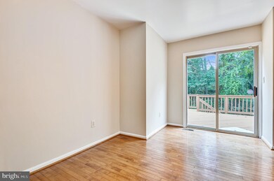 9823 Sherwood Farm Rd, Owings Mills, MD 21117 - photo 7