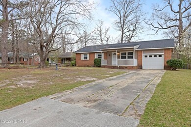 121 Arthur Ct, Jacksonville, NC 28546 - photo 2