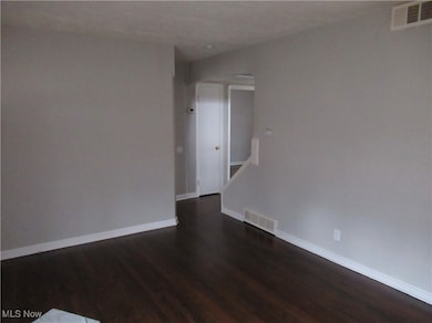 18712 Parkmount Ave, Cleveland, OH 44135 - photo 5