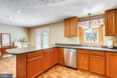 7108 Cedar Rd, Bowie, MD 20720 - photo 3