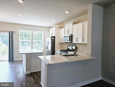 3111 Laurel Hill Rd, Hanover, MD 21076 - photo 6