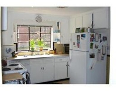 113 Withington Rd unit 113, Newtonville, MA 02460 - photo 5