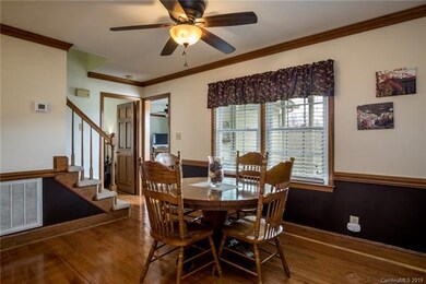 Don't let this table fool you!  This dining room i