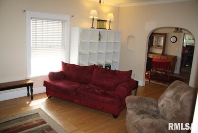 1011 W 17th St, Davenport, IA 52804 - photo 2