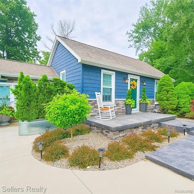 7181 Bristol Rd, Swartz Creek, MI 48473 - photo 2