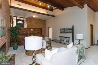 207 Longview Dr, Alexandria, VA 22314 - photo 4