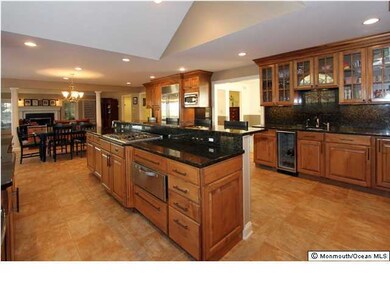 14 Marlpit Pl, Middletown, NJ 07748 - photo 5