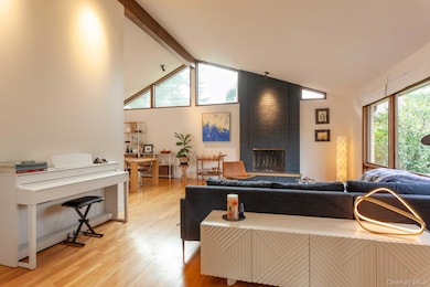 14 Old English Way, Wappingers Falls, NY 12590 - photo 4