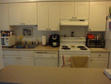 800 Mallery St unit 91, Saint Simons Island, GA 31522 - photo 3