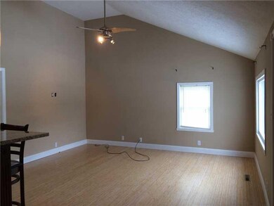 209 W 10th St, Lapel, IN 46051 - photo 5